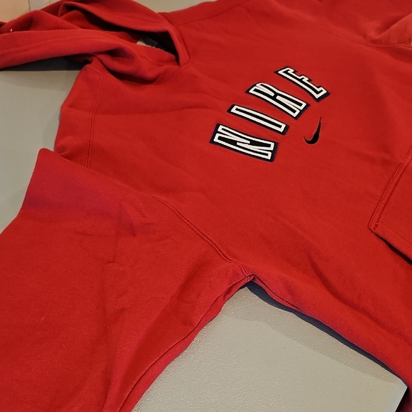 Nike Men's Red Hoodie with Logo - Picture 7 of 7